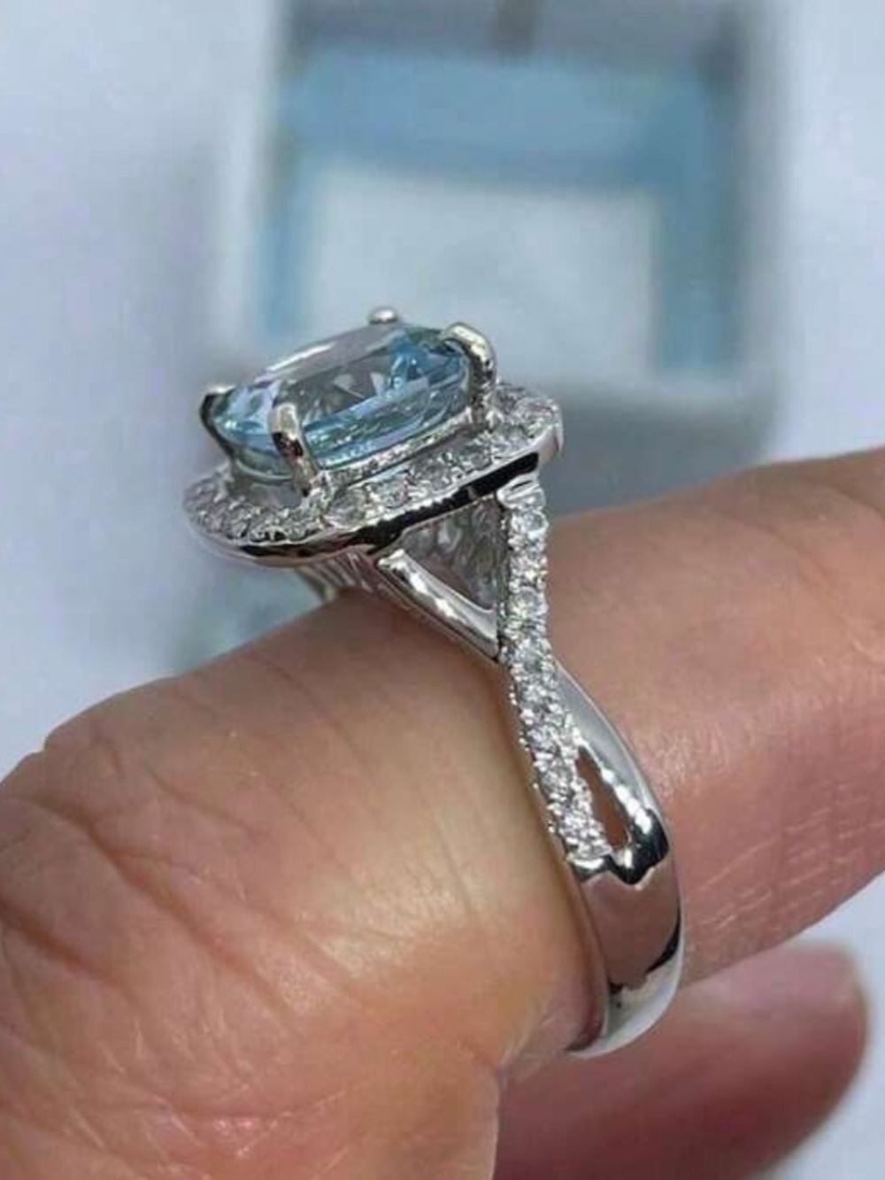 Silver ring - Picture 2 of 3